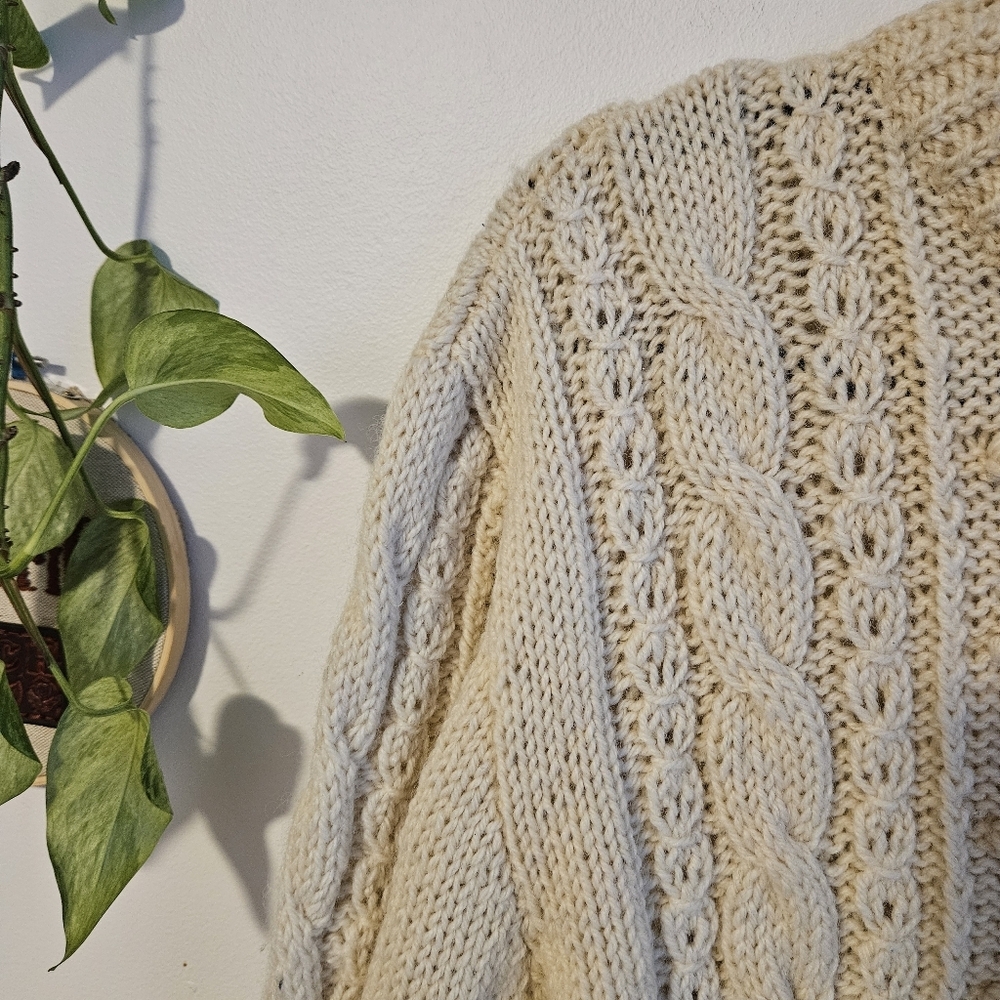 Hand Knit Cream Oversized Sweater - Picture 8 of 8